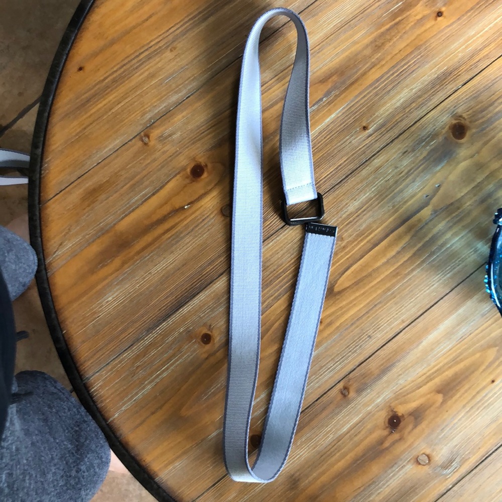 Mens Calvin Klein adjustable belt, measures 47 in